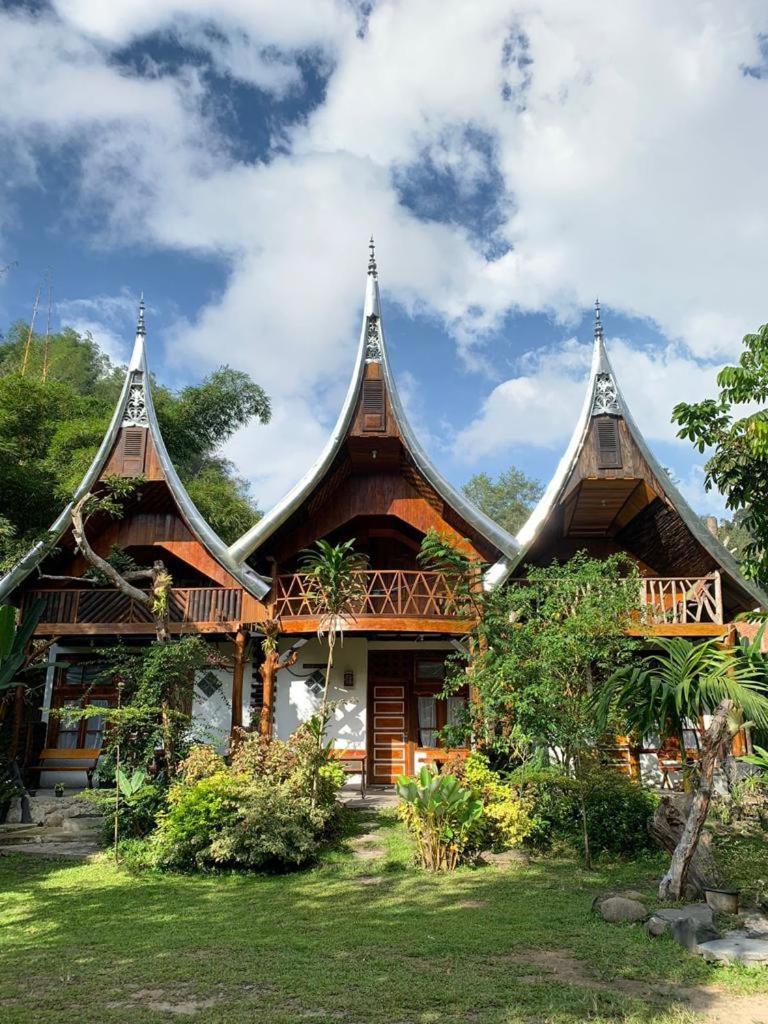 Canyon Jungle Stay Bukittinggi Extérieur photo